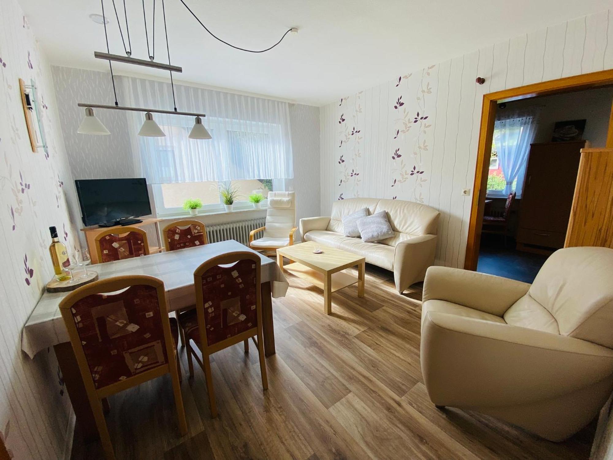Ferienwohnung Becker เอลเลนซ์-พอลเทอร์สดอร์ฟ ภายนอก รูปภาพ