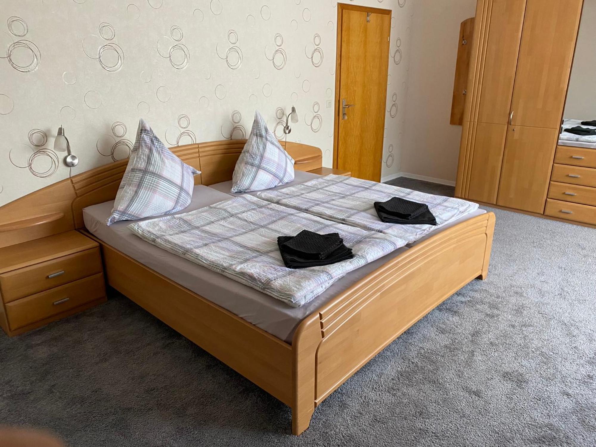 Ferienwohnung Becker เอลเลนซ์-พอลเทอร์สดอร์ฟ ภายนอก รูปภาพ
